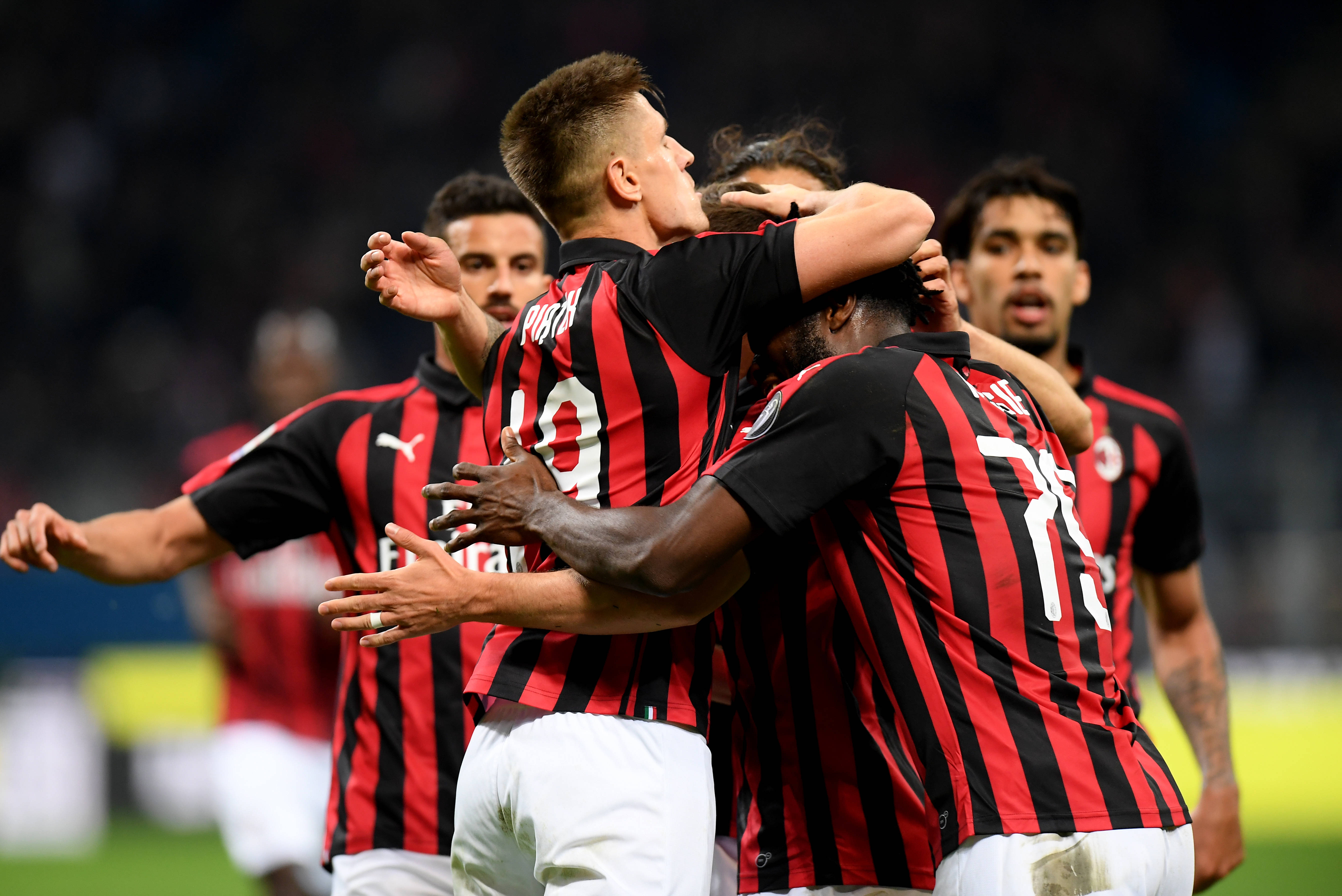 爱游戏电竞-欧冠关键时刻再迎强敌，迈阿密热火单刀错失，主帅态度——球迷炸锅，医务组通报恢复(梅西迈阿密首秀)