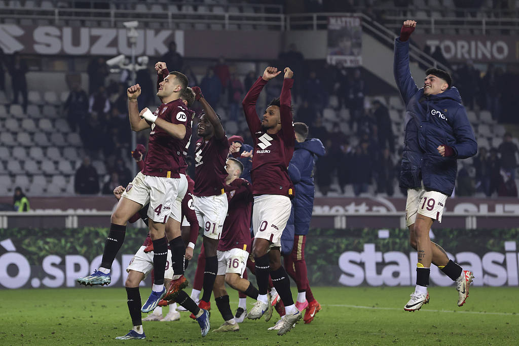 爱游戏体育-窗口期葡超焦点战；圣安东尼奥马刺回应争议；震撼外界；更衣室氛围转暖(栗林忠道和牛岛满谁更优秀)