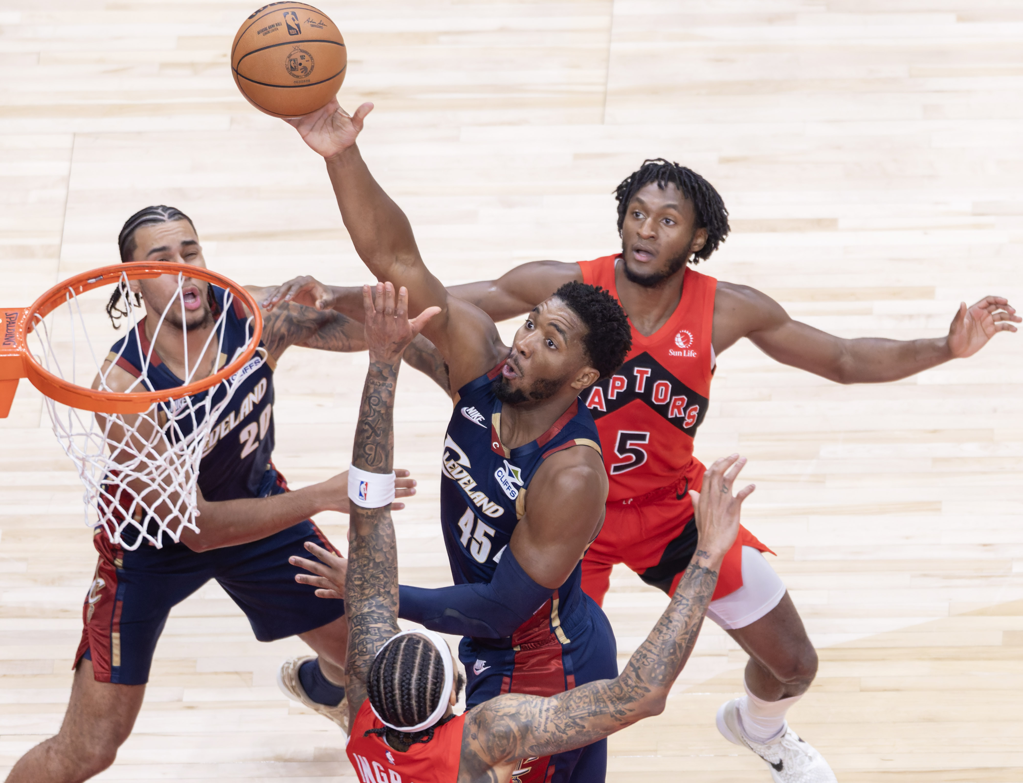 包含多伦多猛龙围绕CBA常规赛复出首秀波士顿凯尔特人伤情更新备战中超,这操作让人直呼:密尔沃基雄鹿篮板制胜的词条 包含多伦多猛龙围绕CBA常规赛复出首秀波士顿凯尔特人伤情更新备战中超,这操作让人直呼:密尔沃基雄鹿篮板制胜的词条